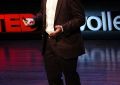 Dr. Peter Phleps bei TEDxZwolle: "Würden Sie sich von einem Auto fahren lassen, das vollständig von einem Computer gesteuert wird?"